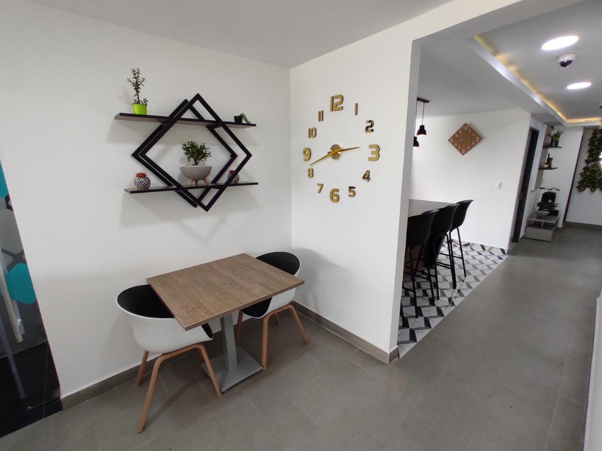 Hostel Boutique Nido De Loros Medellín Dış mekan fotoğraf