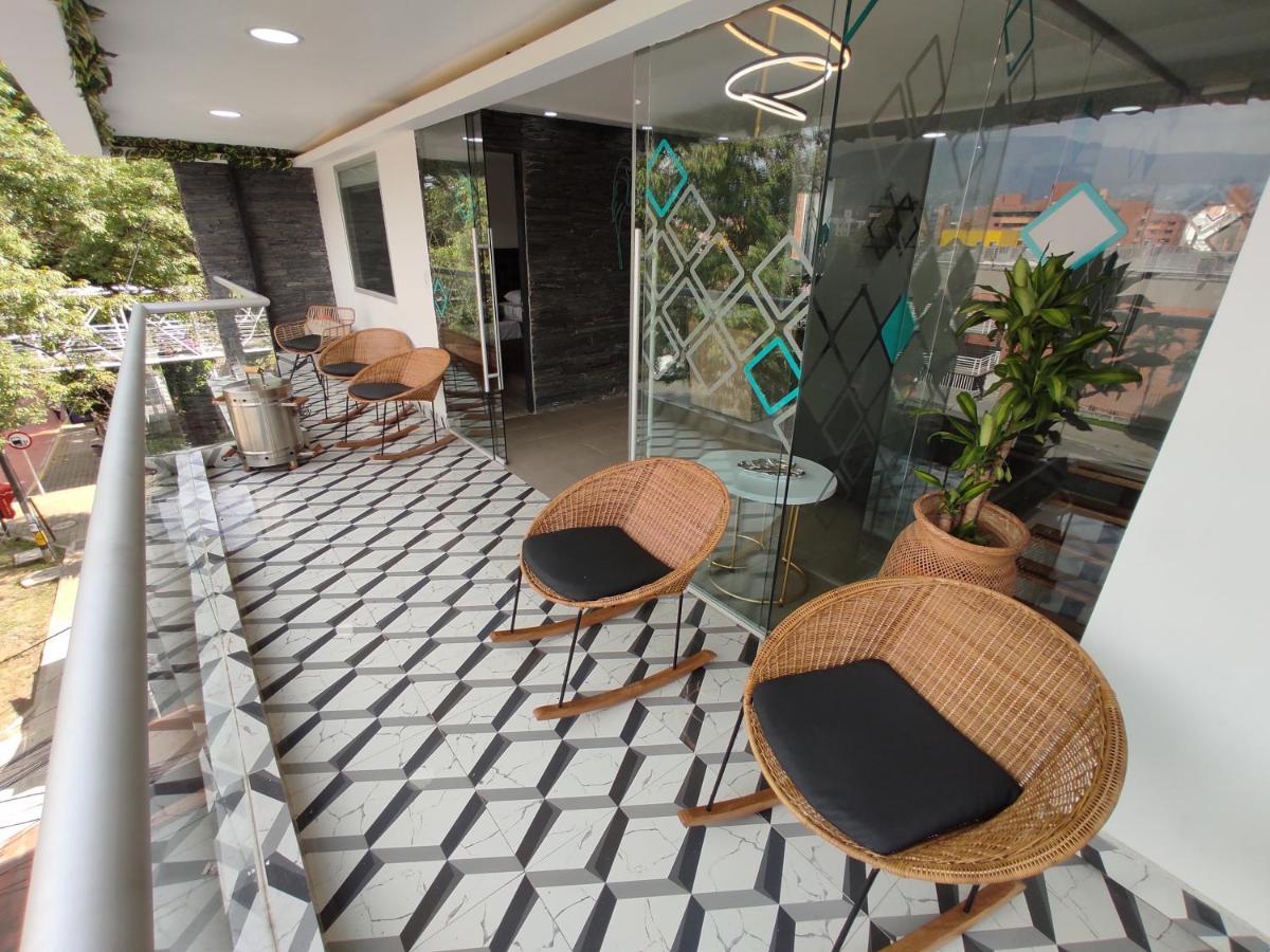 Hostel Boutique Nido De Loros Medellín Dış mekan fotoğraf