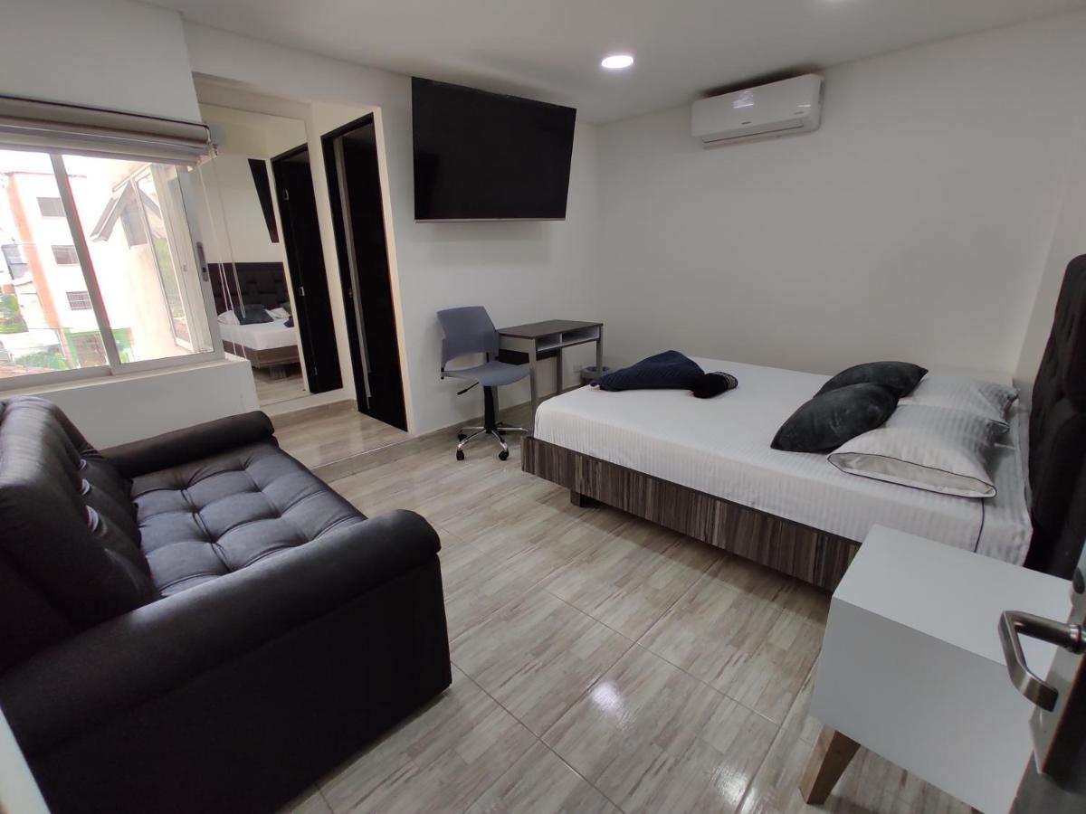 Hostel Boutique Nido De Loros Medellín Dış mekan fotoğraf