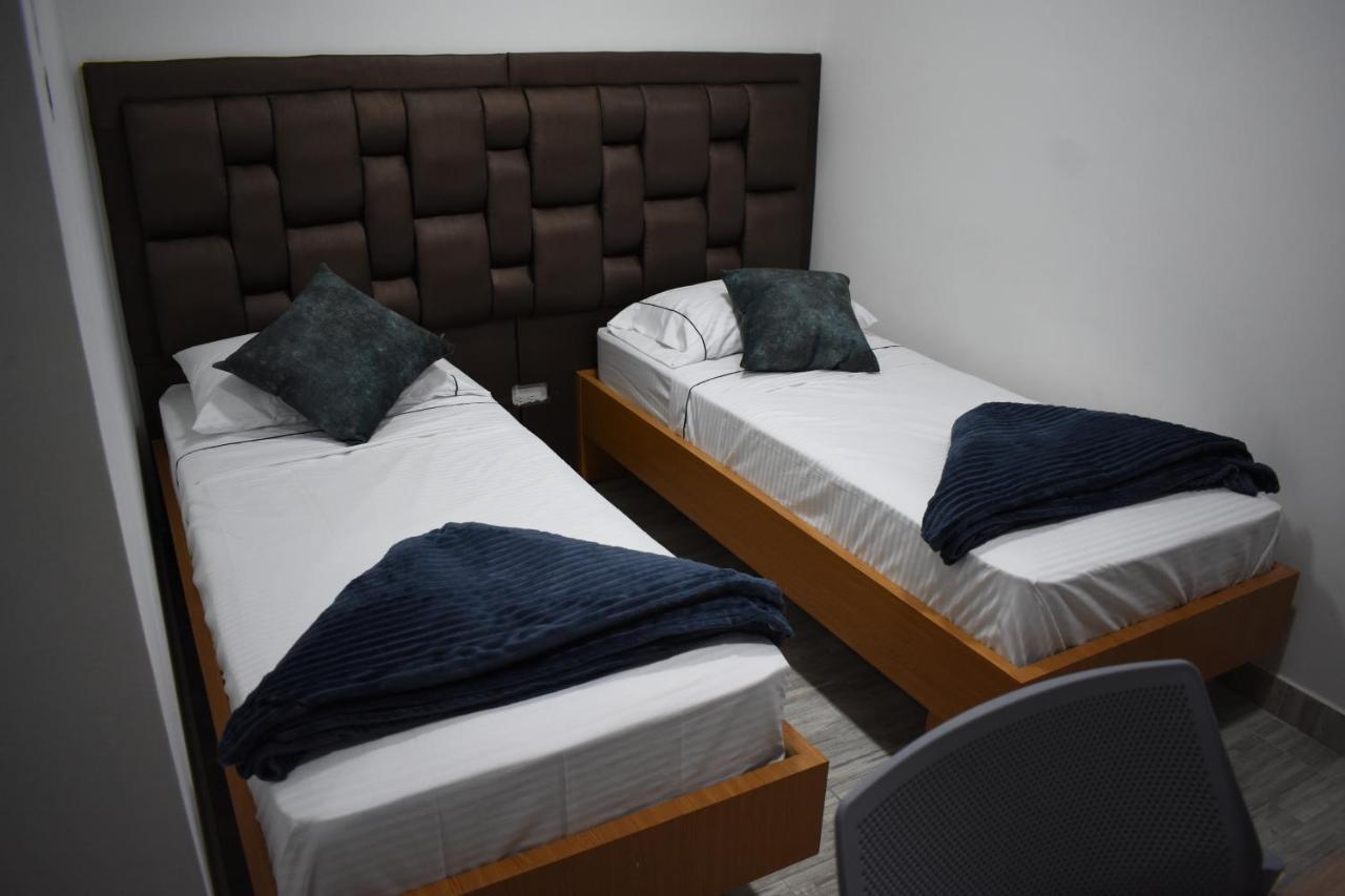Hostel Boutique Nido De Loros Medellín Dış mekan fotoğraf