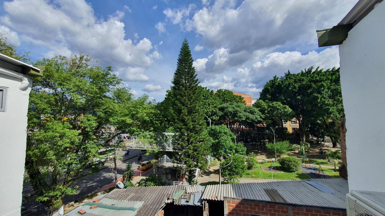 Hostel Boutique Nido De Loros Medellín Dış mekan fotoğraf