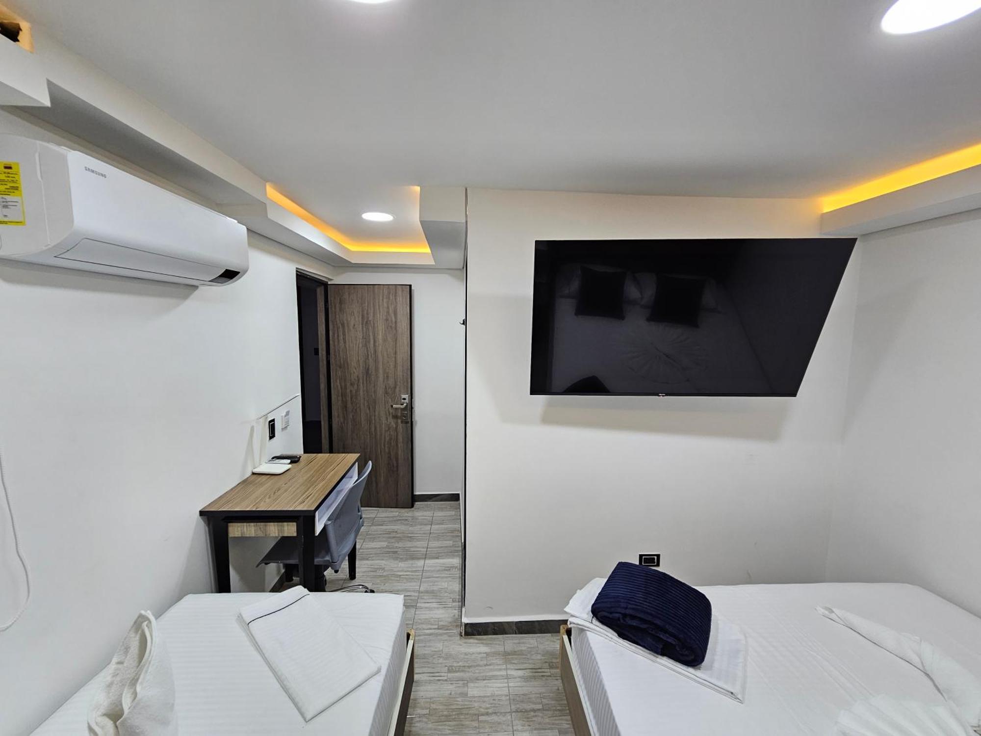 Hostel Boutique Nido De Loros Medellín Dış mekan fotoğraf