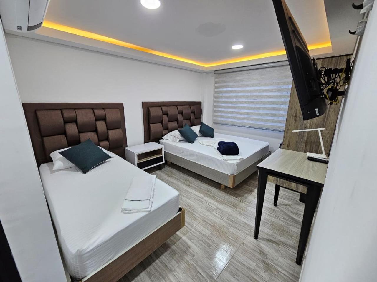 Hostel Boutique Nido De Loros Medellín Dış mekan fotoğraf
