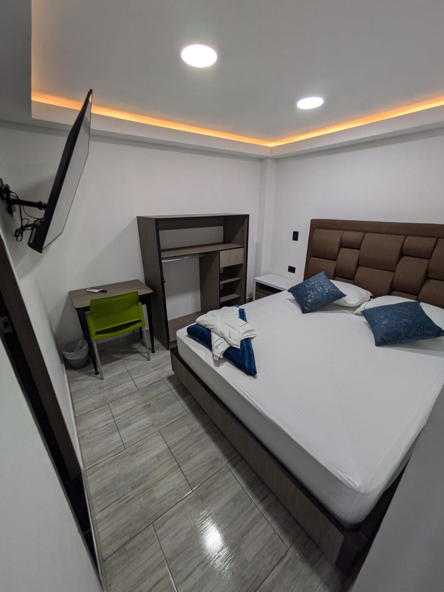 Hostel Boutique Nido De Loros Medellín Dış mekan fotoğraf