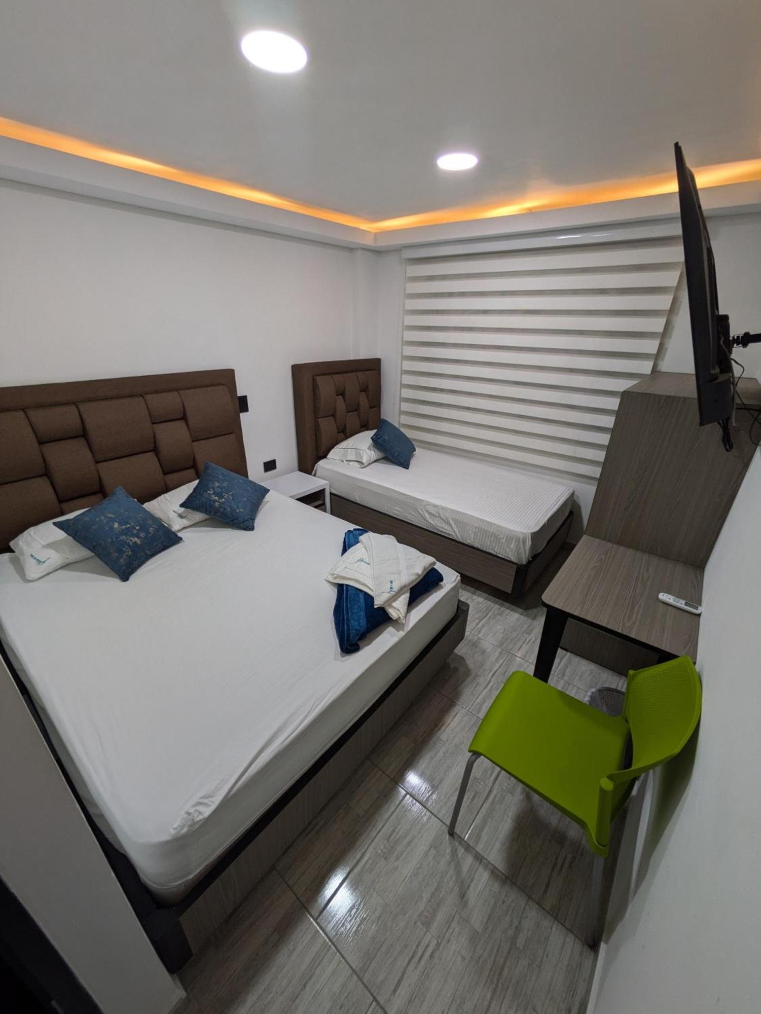 Hostel Boutique Nido De Loros Medellín Dış mekan fotoğraf