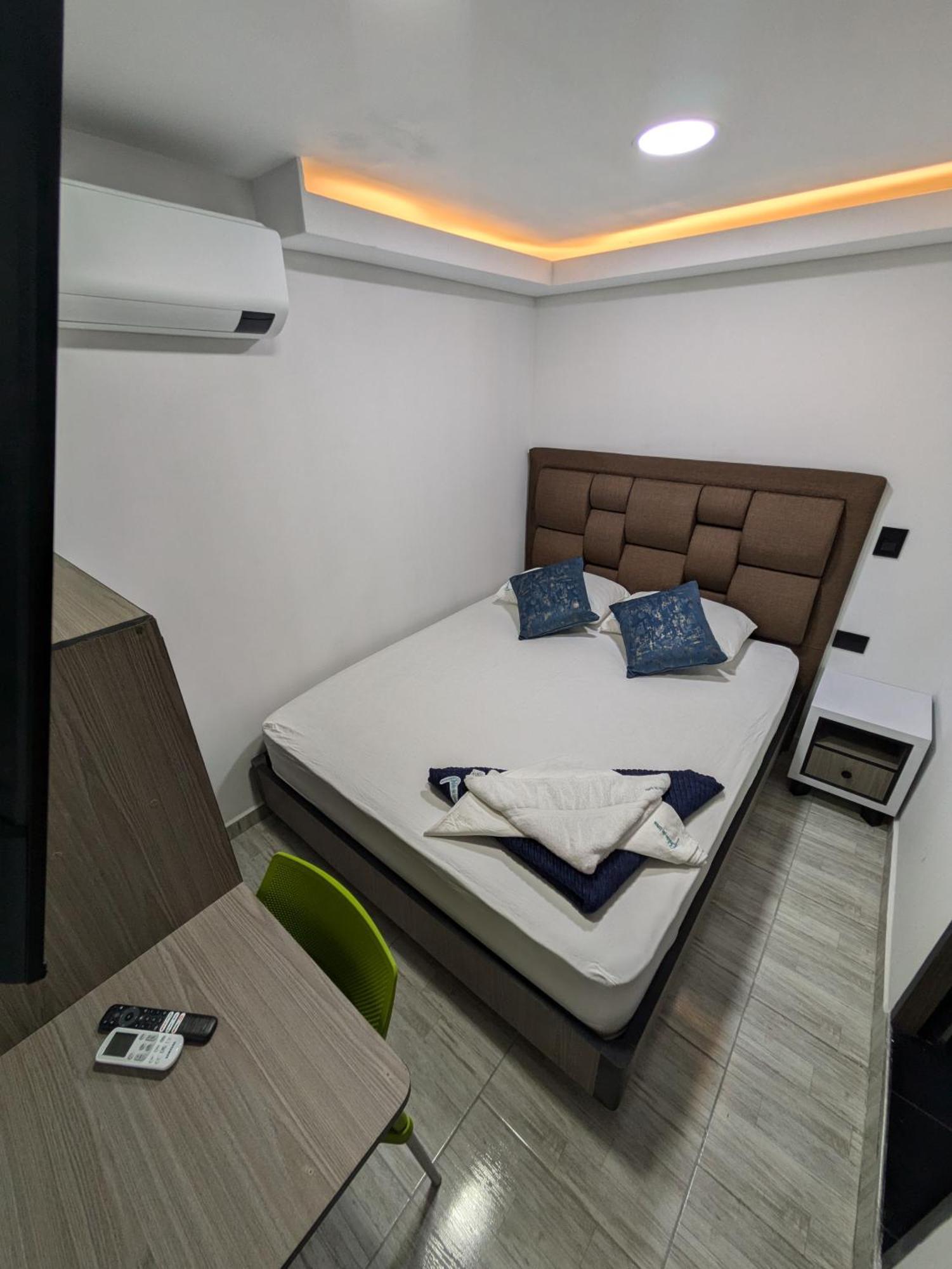 Hostel Boutique Nido De Loros Medellín Dış mekan fotoğraf