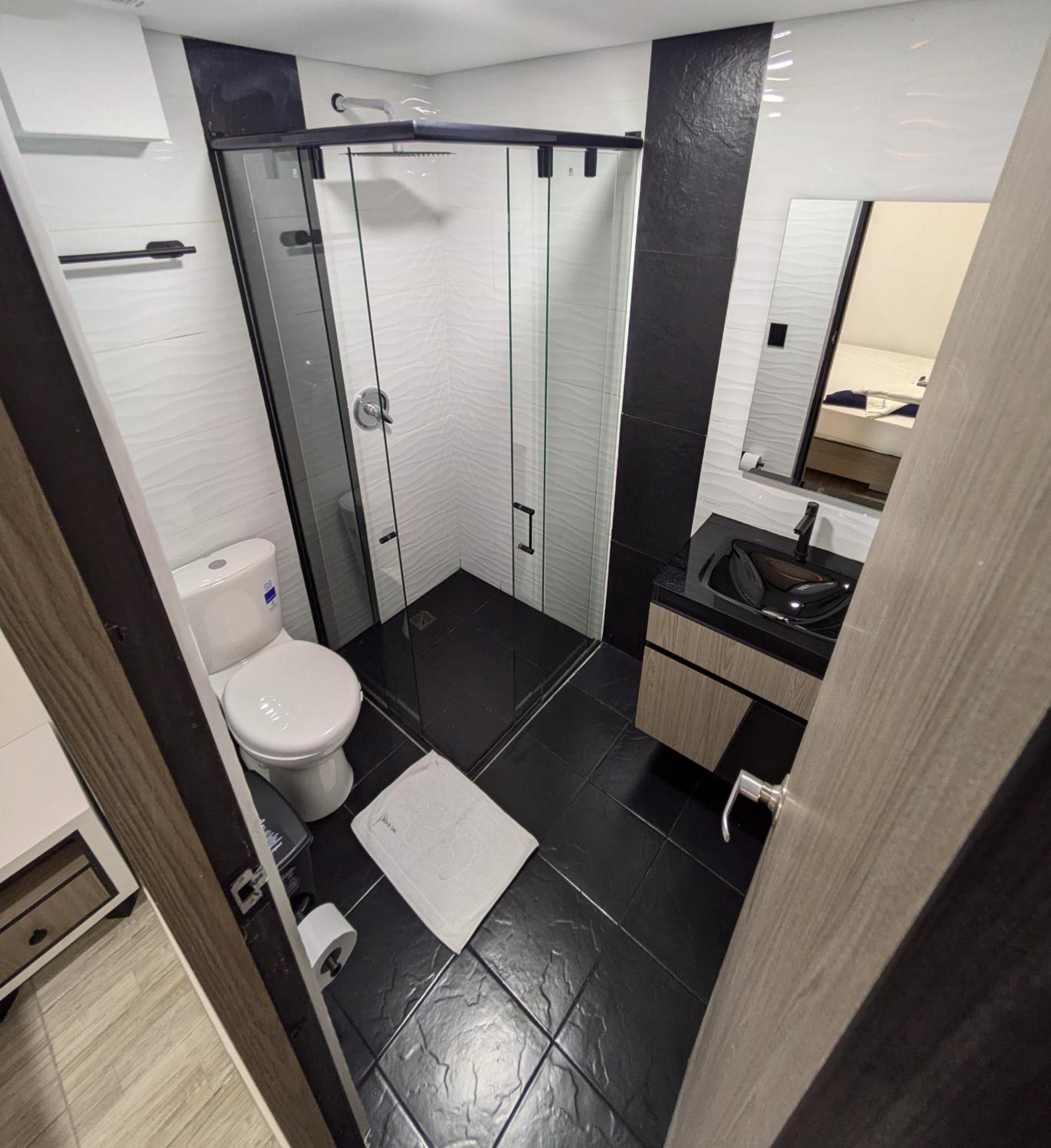 Hostel Boutique Nido De Loros Medellín Dış mekan fotoğraf