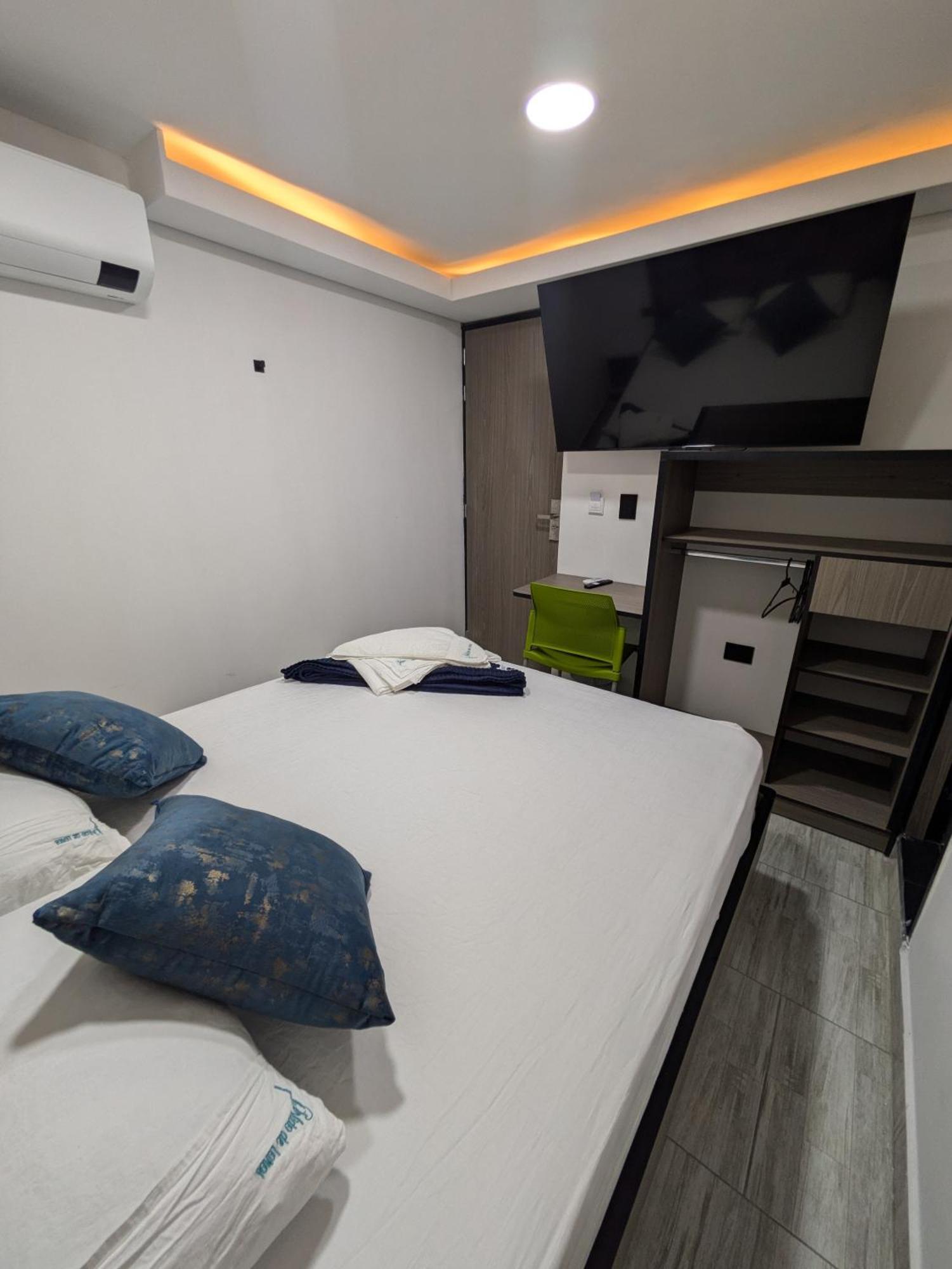 Hostel Boutique Nido De Loros Medellín Dış mekan fotoğraf